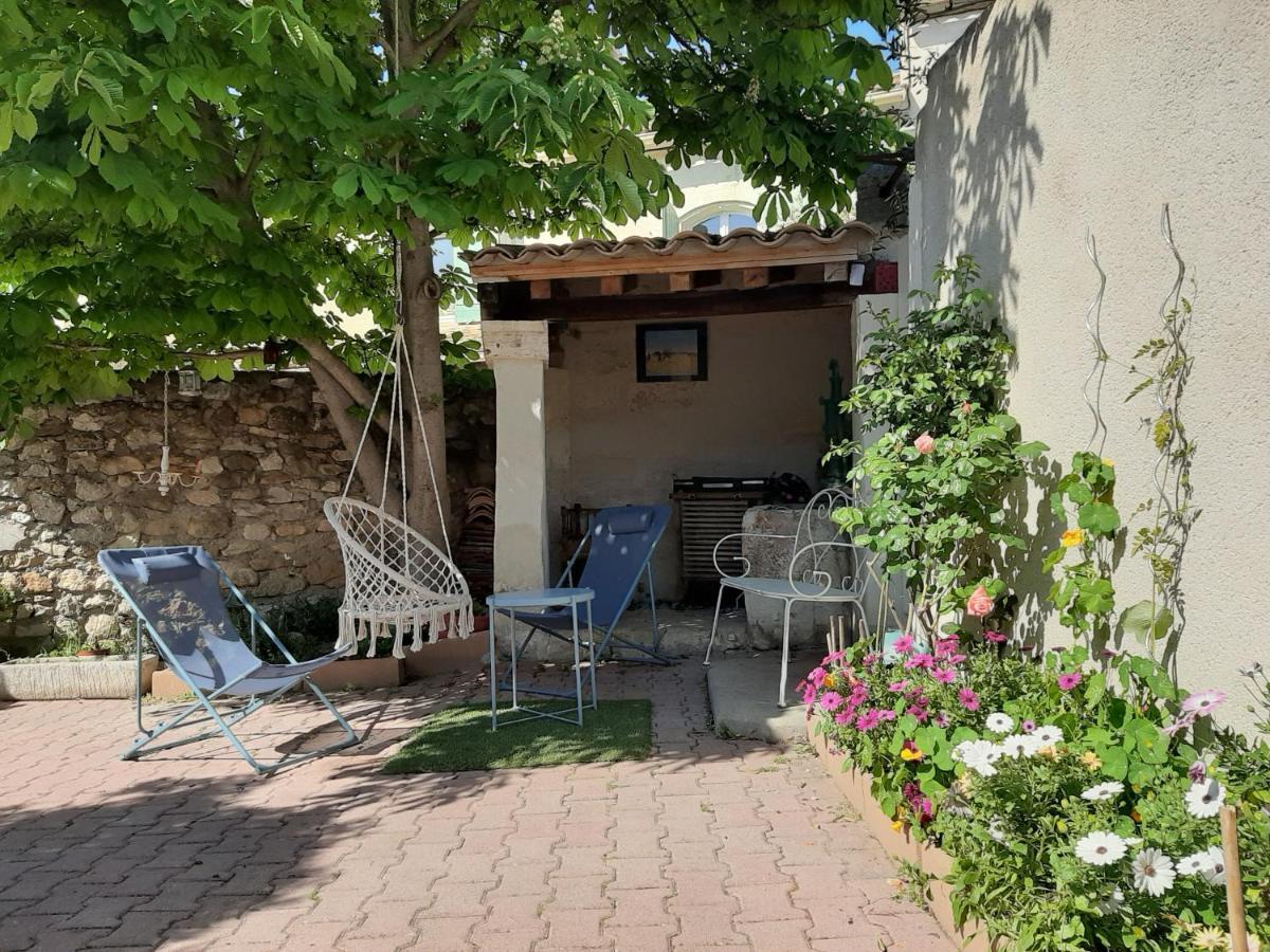 La Capucinette A L'Ombre Du Marronnier Villa Maussane les Alpilles Dış mekan fotoğraf